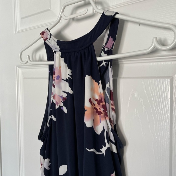 Dynamite Floral Romper - Size XS - Picture 5 of 6